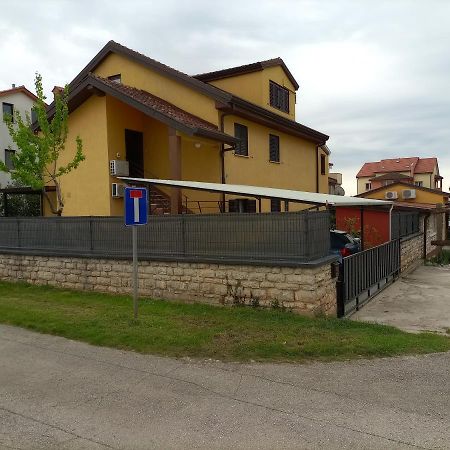 Apartments Ingrid Novigrad Istria Eksteriør billede