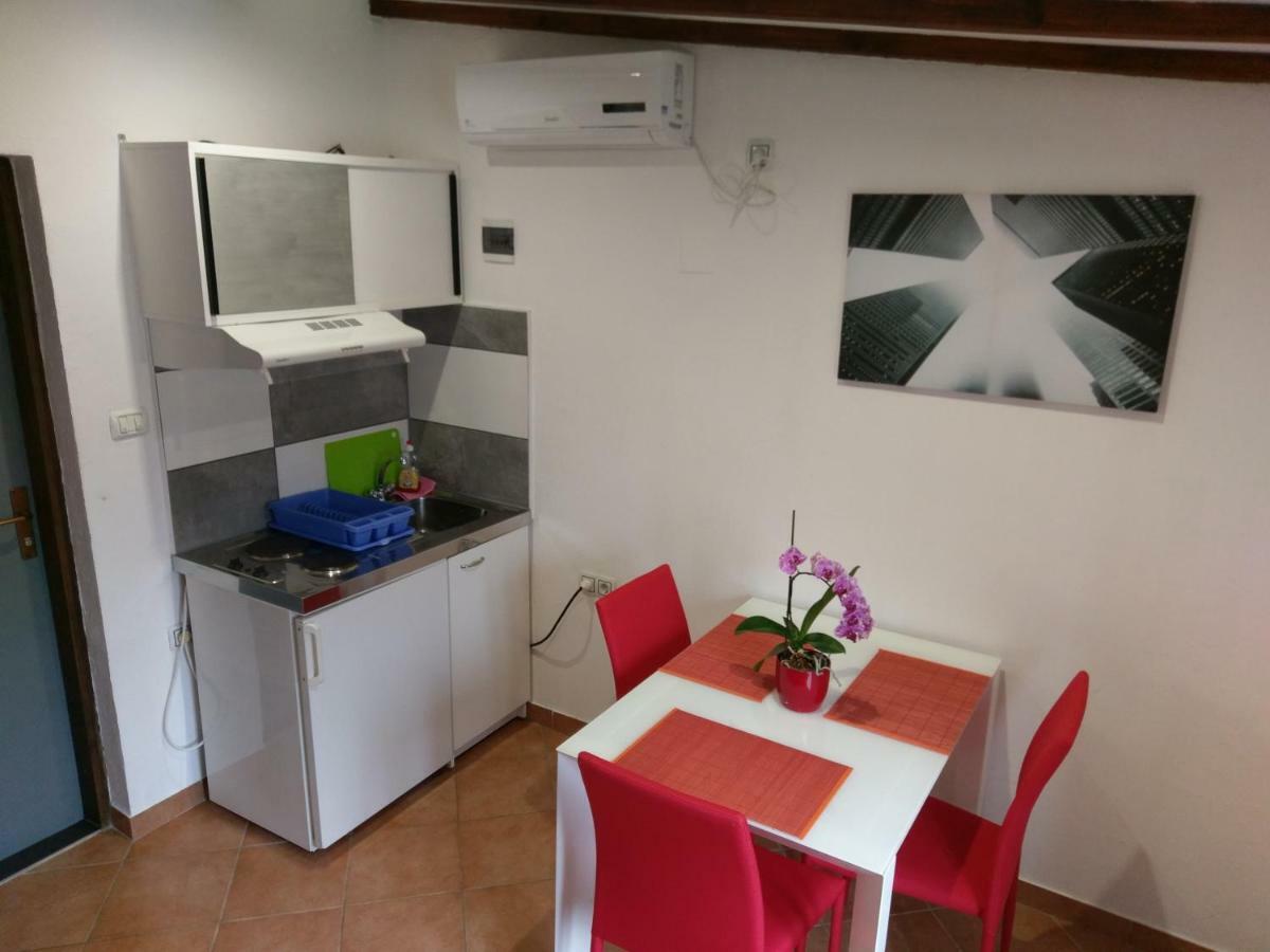 Apartments Ingrid Novigrad Istria Eksteriør billede